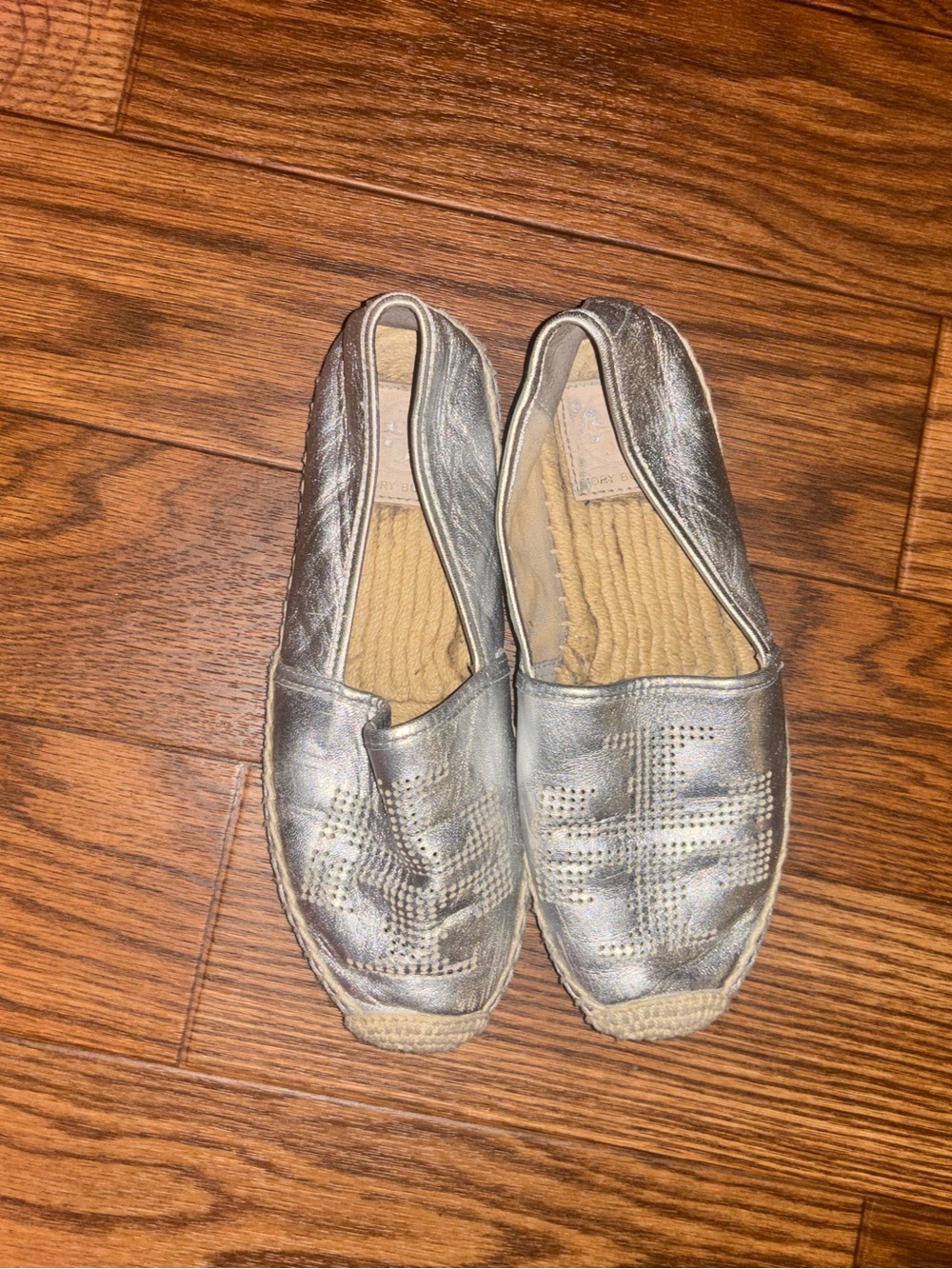 Tory Burch Perforated Logo Flat Espadrille Size 8 Metallic Nappa Silver Leather